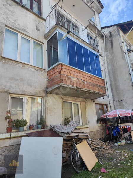 Yalı Gayrimenkul'Den Kiracılı Satılık 2+1 Daire