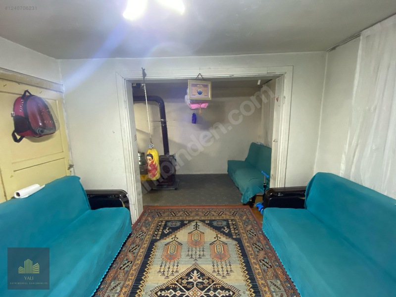 Yalı Gayrimenkul'den Kiracılı Satılık 2+1 Daire — fotoğraf 3