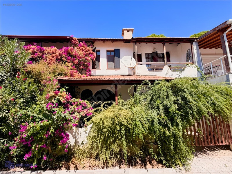 Çeşmealtında Denize Yakın 3+1 Villa — fotoğraf 2