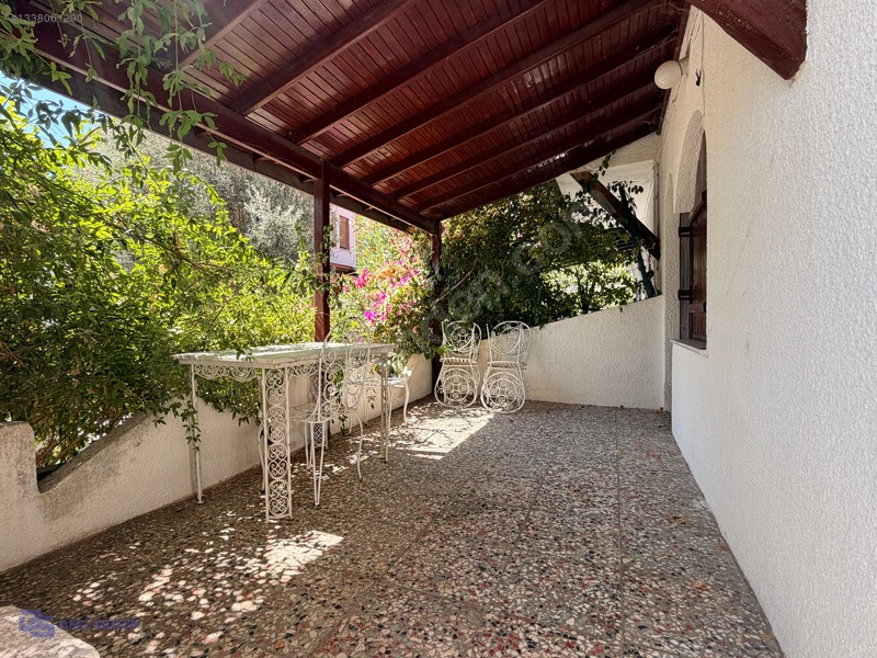 Çeşmealtında Denize Yakın 3+1 Villa — fotoğraf 8