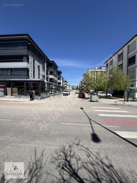 Al-bayrak'tan / Ataşehir'de / 80m2 Satılık Bodrumlu Dükkan — fotoğraf 2