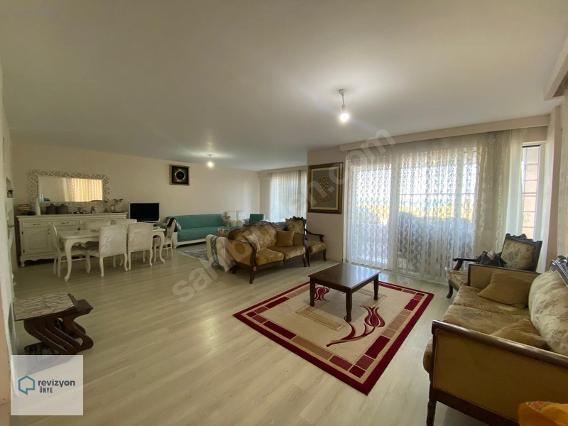 Revizyon'dan Denize Sıfır Plajlı Yazlık Tadında 3+1 Daire** — fotoğraf 2