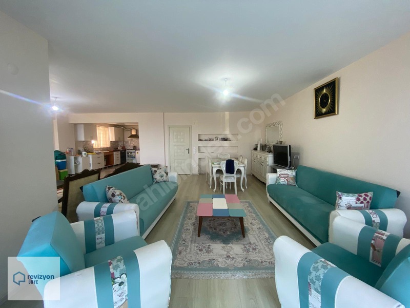Revizyon'dan Denize Sıfır Plajlı Yazlık Tadında 3+1 Daire** — fotoğraf 6