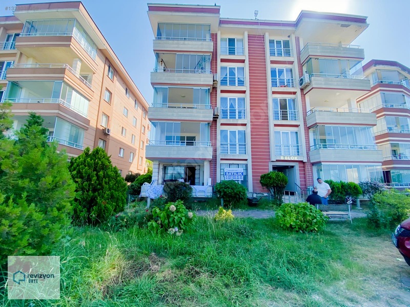 Revizyon'dan Denize Sıfır Plajlı Yazlık Tadında 3+1 Daire** — fotoğraf 27
