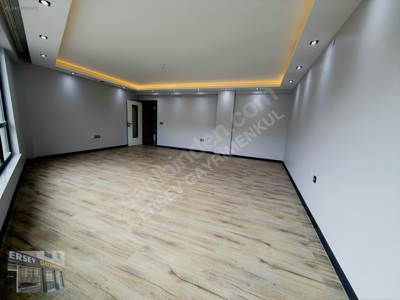 Önü Açık, Özel Garajlı, Yerden Isıtmalı 160m² 3+1 Daire — fotoğraf 3