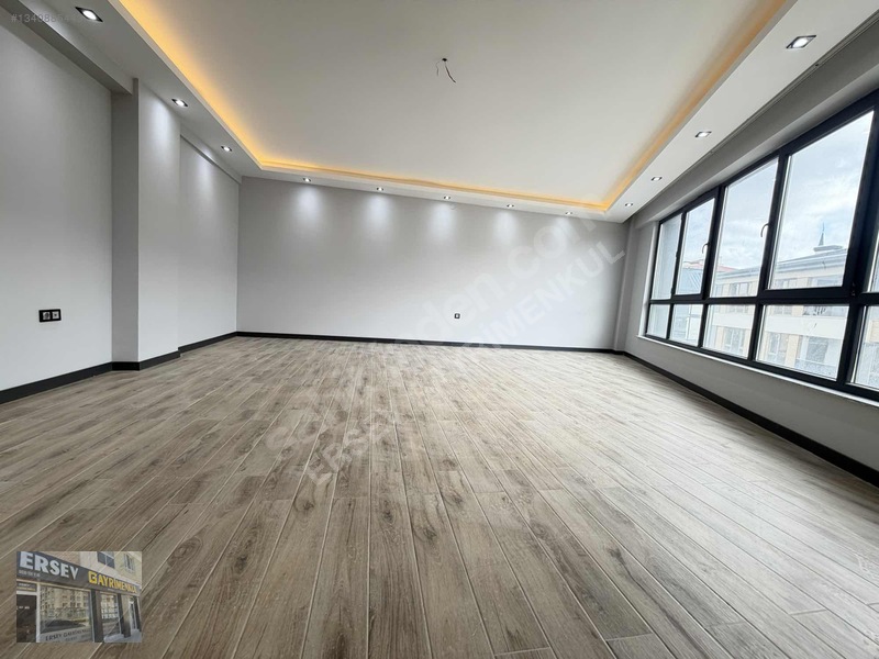Önü Açık, Özel Garajlı, Yerden Isıtmalı 160m² 3+1 Daire — fotoğraf 5