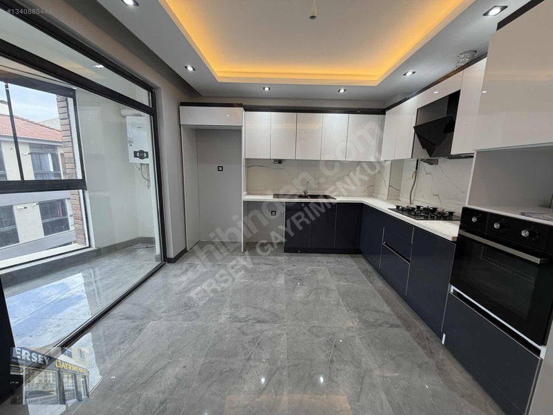 Önü Açık, Özel Garajlı, Yerden Isıtmalı 160m² 3+1 Daire — fotoğraf 10
