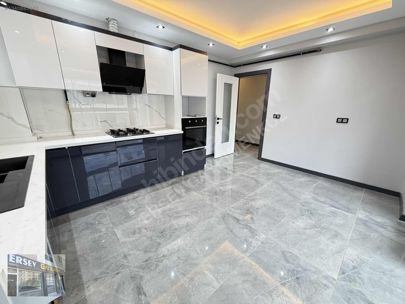 Önü Açık, Özel Garajlı, Yerden Isıtmalı 160m² 3+1 Daire — fotoğraf 11