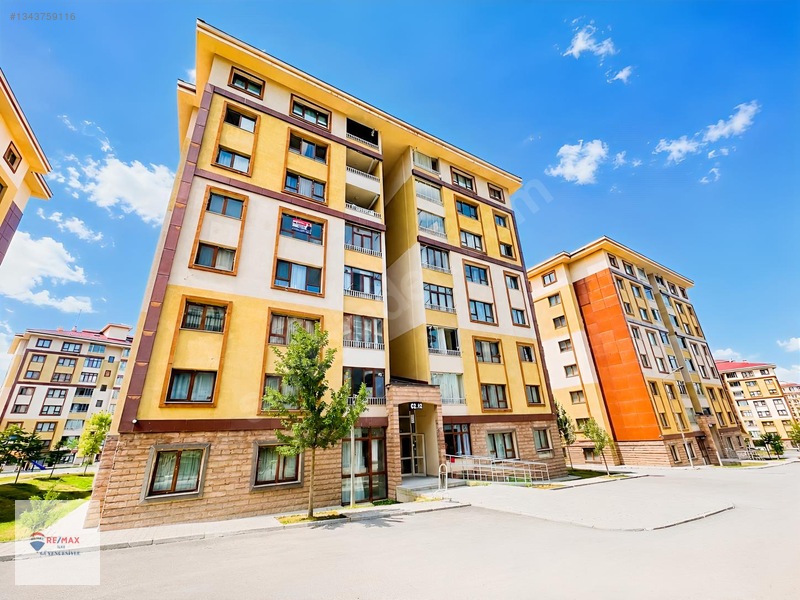 Remax İlke'den Yıldızkent Zirve Toki'de 3+1 Kiralık Daire