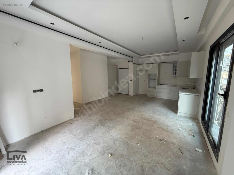 Cinkaya Bulvarında Havuzlu Site İçi Arakat 2+1 Fırsat Daire — fotoğraf 2