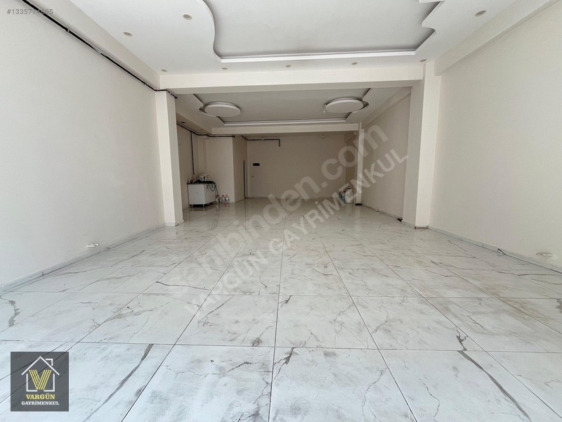 Vargün'den 23 Nisan Parkı Mevki Kiralık 90 M^2 Kolonsuz Dükkan — fotoğraf 5