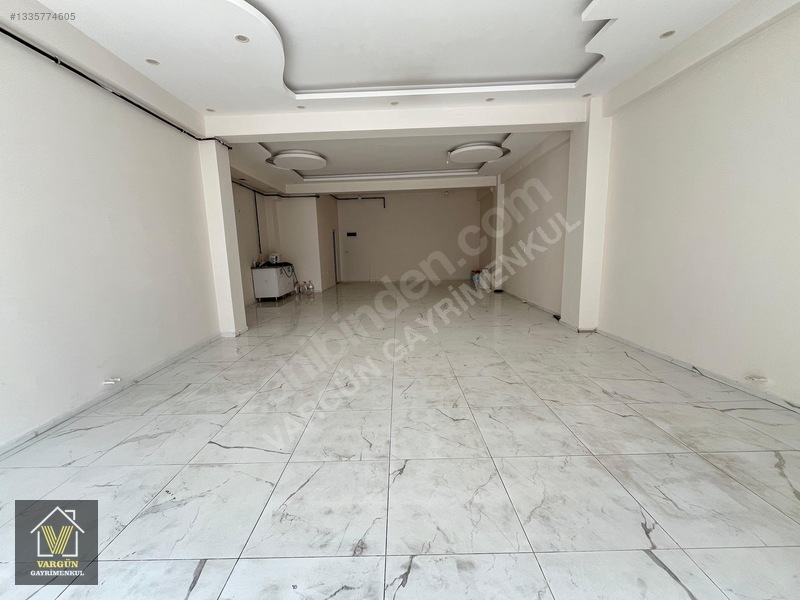 Vargün'den 23 Nisan Parkı Mevki Kiralık 90 M^2 Kolonsuz Dükkan — fotoğraf 6