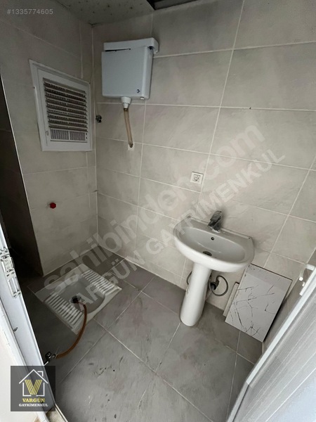 Vargün'den 23 Nisan Parkı Mevki Kiralık 90 M^2 Kolonsuz Dükkan — fotoğraf 9
