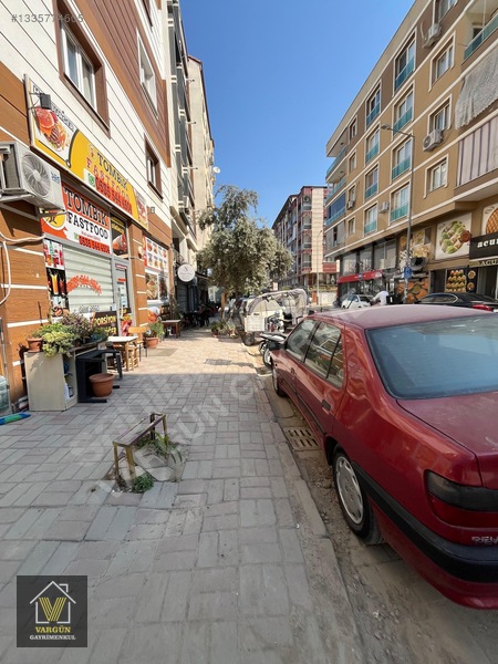 Vargün'den 23 Nisan Parkı Mevki Kiralık 90 M^2 Kolonsuz Dükkan — fotoğraf 12