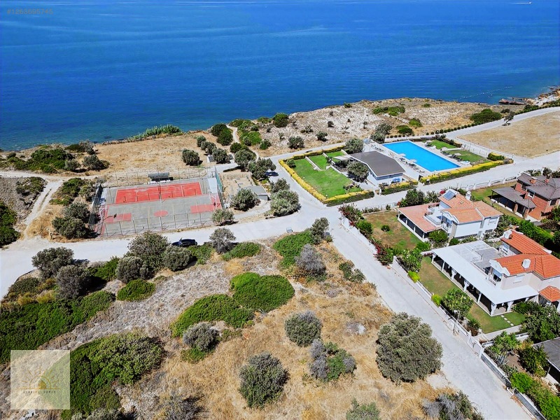 Emsalsiz Konumda Konut + Turizm İmarlı Deniz Manzaralı Arsa — fotoğraf 4