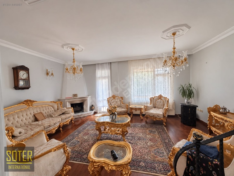 Gürpınarda Deniz Manzaralı Eşyalı 3+3 Kiralık Villa