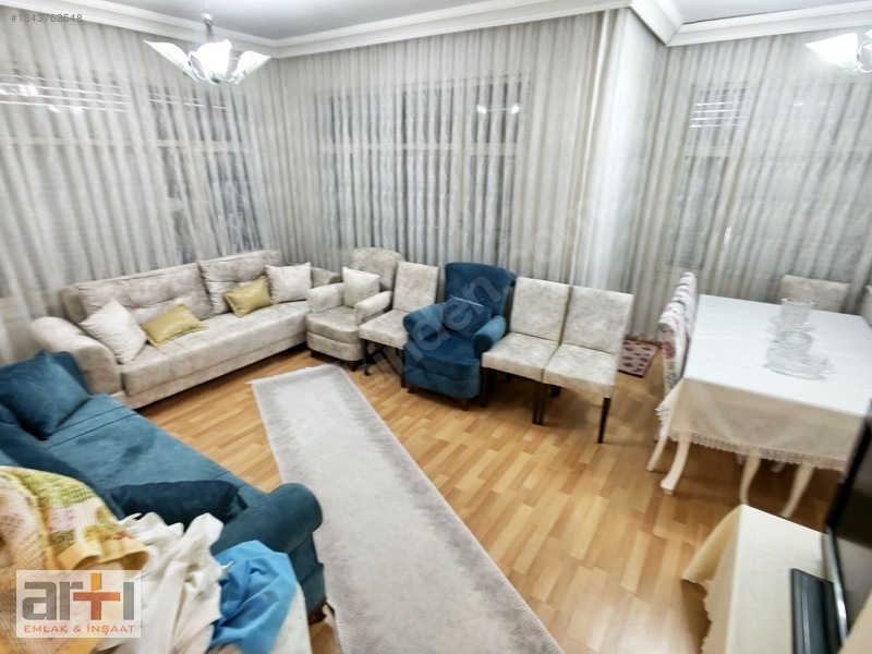 Üçgen Mahallesin'de Merkezi Konumda 3+1 Full Eşyalı — fotoğraf 2
