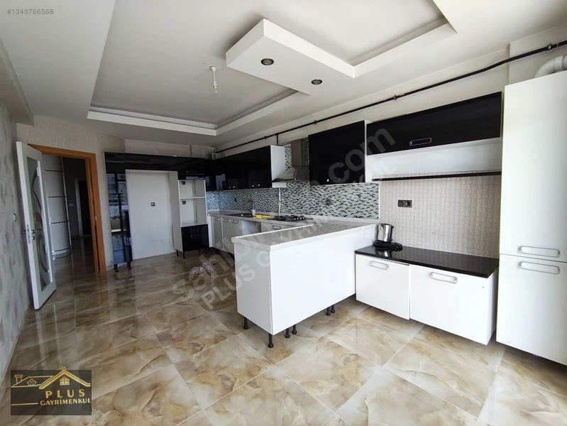 75 Ana Cadde Üzeri Dünya Kavşağı Yakını Kiralık 4+1 Daire — fotoğraf 2