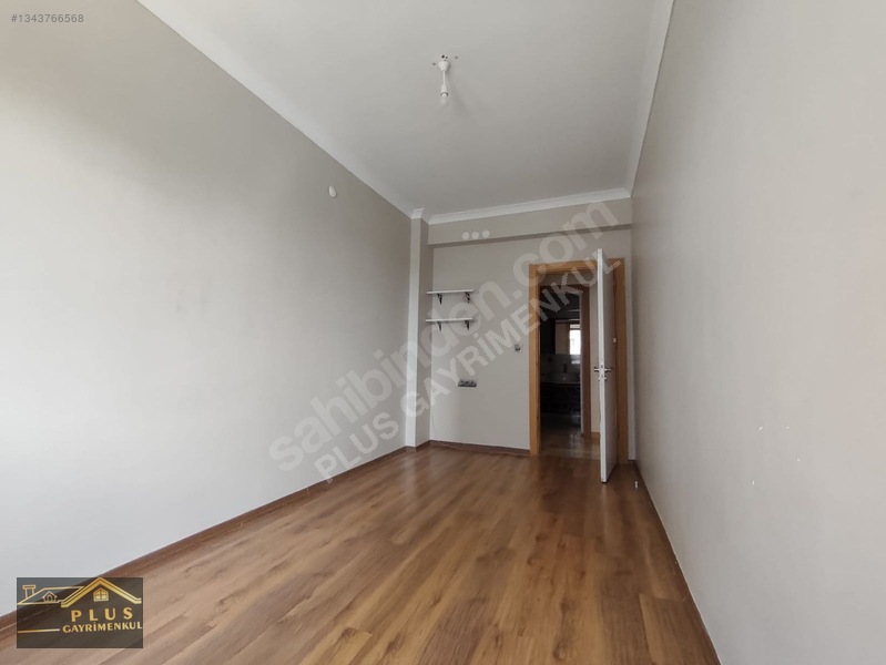 75 Ana Cadde Üzeri Dünya Kavşağı Yakını Kiralık 4+1 Daire — fotoğraf 3