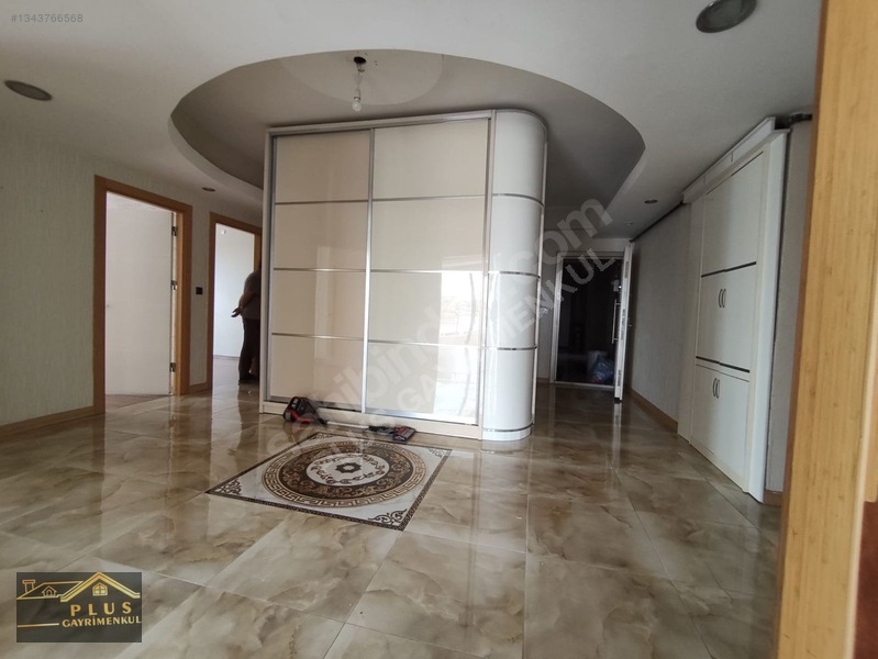 75 Ana Cadde Üzeri Dünya Kavşağı Yakını Kiralık 4+1 Daire — fotoğraf 17