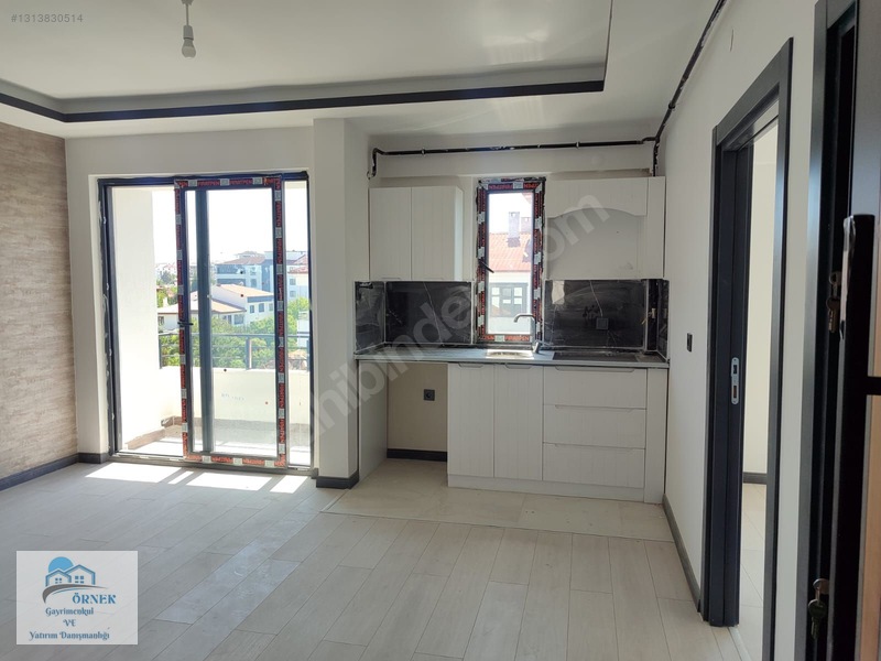 Ataşehir Mah Kuvayı Miliye Cd Satılık 1+1 Sıfır Daire — fotoğraf 3