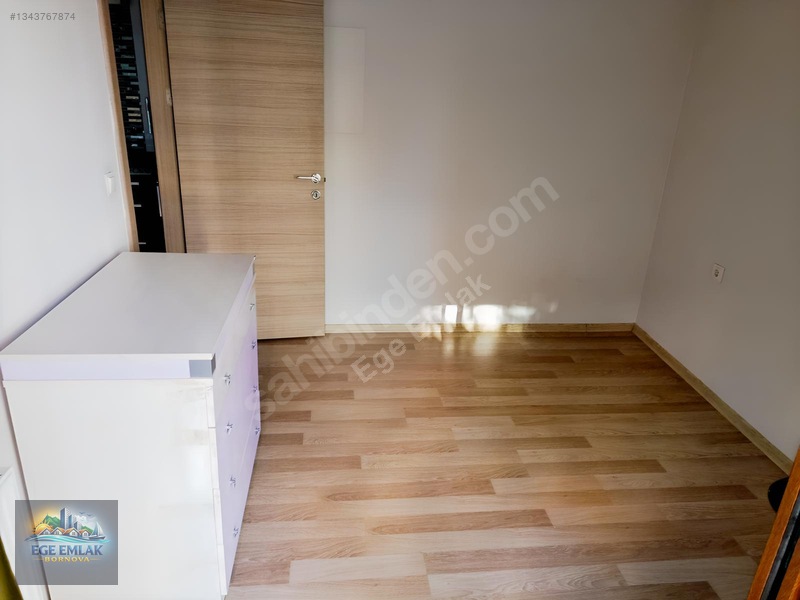 Ege Emlak'tan Ege Üniveristesi Kampüs Anagirişi Yakını 1+1 Daire — fotoğraf 7
