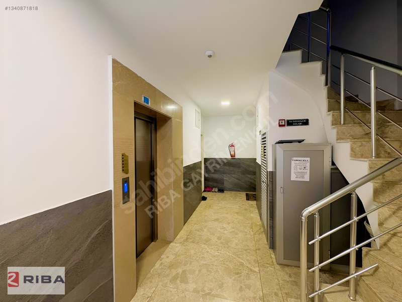 Altınova'da Havuzlu Kapalı Otoparklı Sitede Kiralık 3+1 Daire — fotoğraf 6