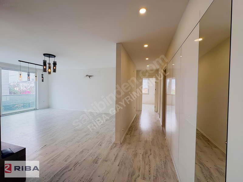 Altınova'da Havuzlu Kapalı Otoparklı Sitede Kiralık 3+1 Daire — fotoğraf 7