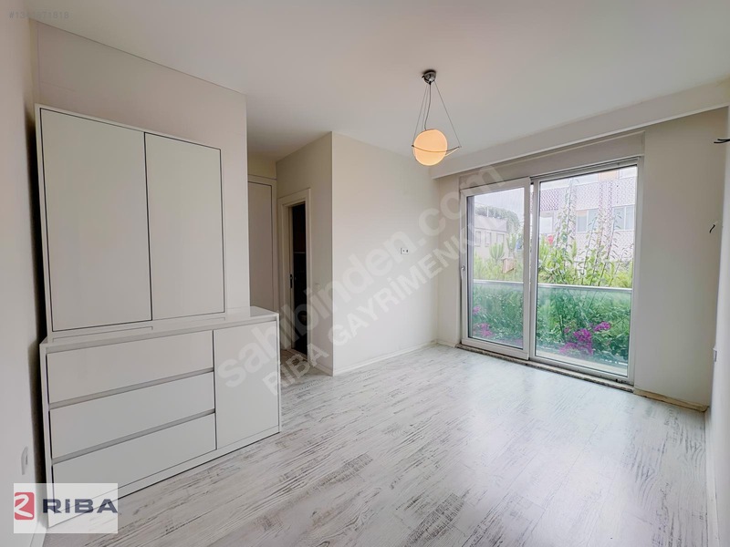 Altınova'da Havuzlu Kapalı Otoparklı Sitede Kiralık 3+1 Daire — fotoğraf 18