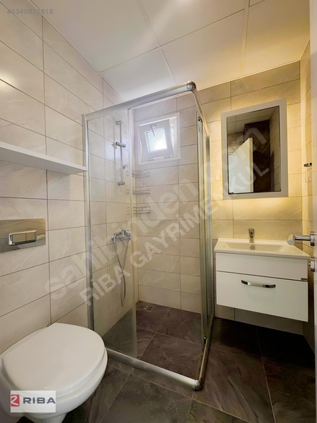 Altınova'da Havuzlu Kapalı Otoparklı Sitede Kiralık 3+1 Daire — fotoğraf 24