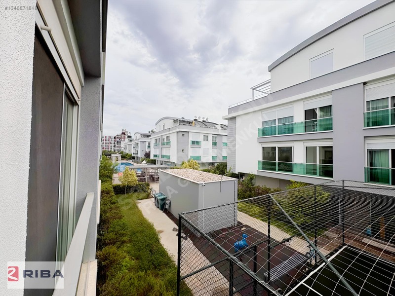 Altınova'da Havuzlu Kapalı Otoparklı Sitede Kiralık 3+1 Daire — fotoğraf 32