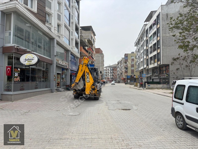 Vargün'den Muradiye Ana Cadde Dibi Satılık Dükkan İş Yeri — fotoğraf 14