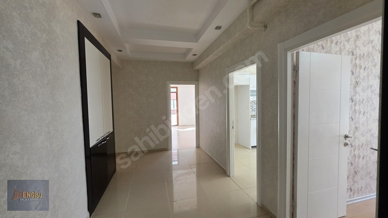 Havalimanı Caddesi Kiralık 3+1 Daire — fotoğraf 4