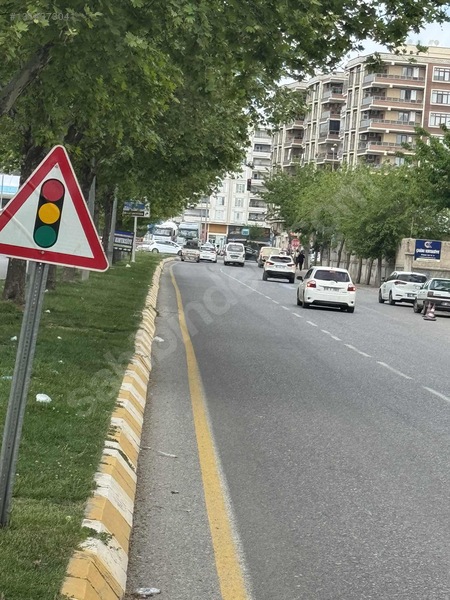 İşlek Cadde De Yatırımlık Dükkan — fotoğraf 12