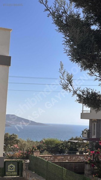 Havuzlu Site İçi Kusursuz 1+1 Daire — fotoğraf 5