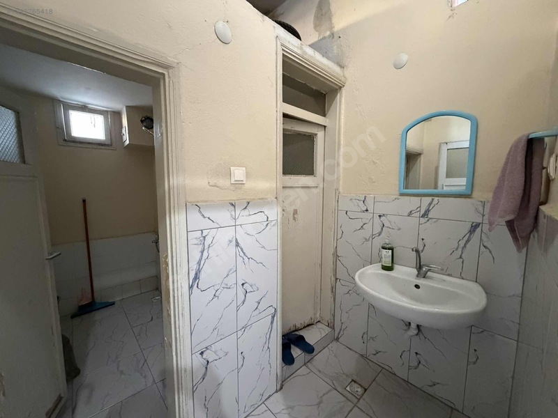 Krc'den Yurt Mahallesinde Bahçeli Satılık Müstakil Ev — fotoğraf 21