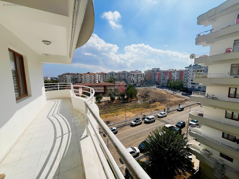 Taha Emlak Tan Memorial Hast Civarında Satılık 3+1 Daire — fotoğraf 8