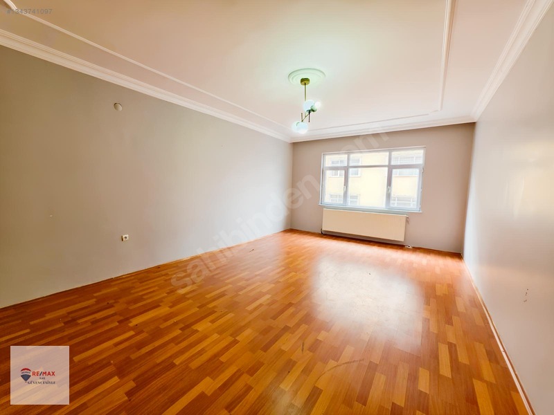 Remax İlke'den Hilalkent'te 3+1 Kiralık Daire — fotoğraf 5