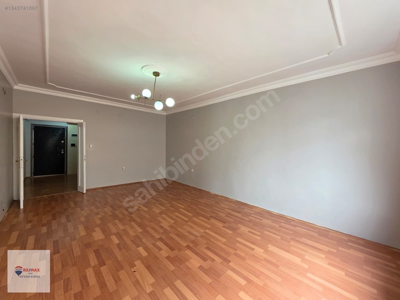 Remax İlke'den Hilalkent'te 3+1 Kiralık Daire — fotoğraf 7
