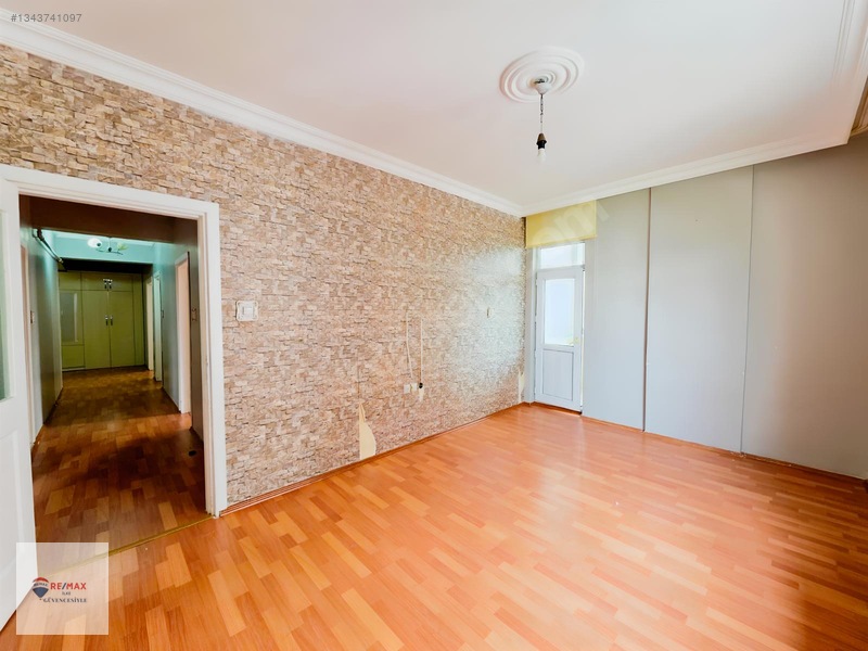 Remax İlke'den Hilalkent'te 3+1 Kiralık Daire — fotoğraf 8