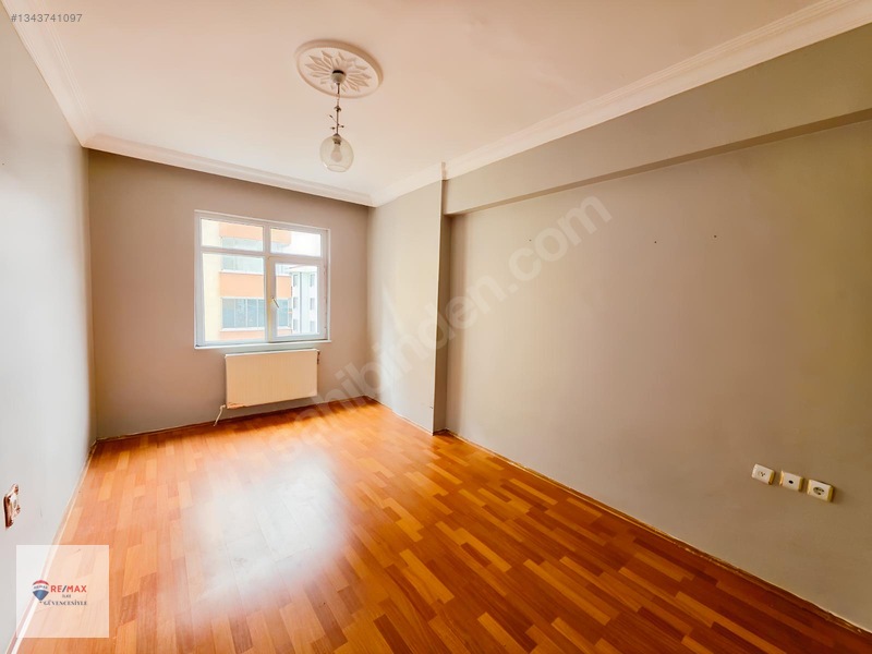 Remax İlke'den Hilalkent'te 3+1 Kiralık Daire — fotoğraf 10