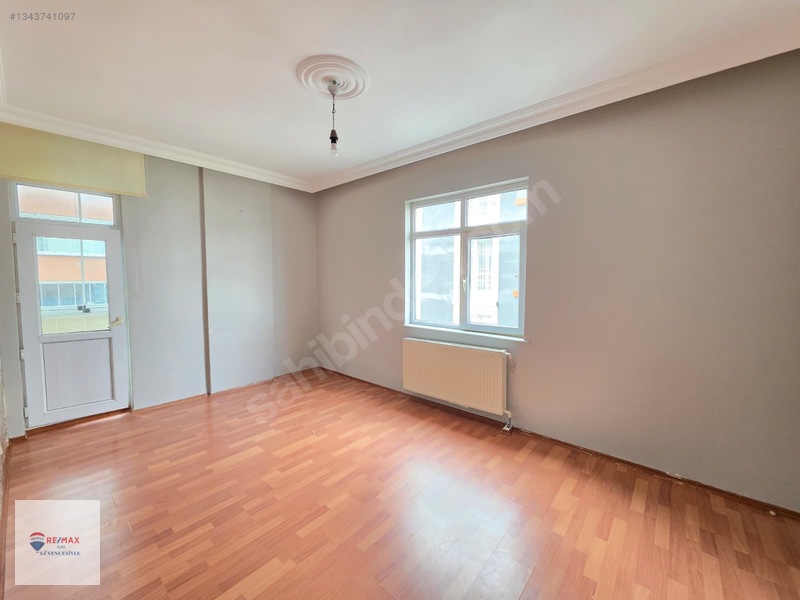 Remax İlke'den Hilalkent'te 3+1 Kiralık Daire — fotoğraf 12