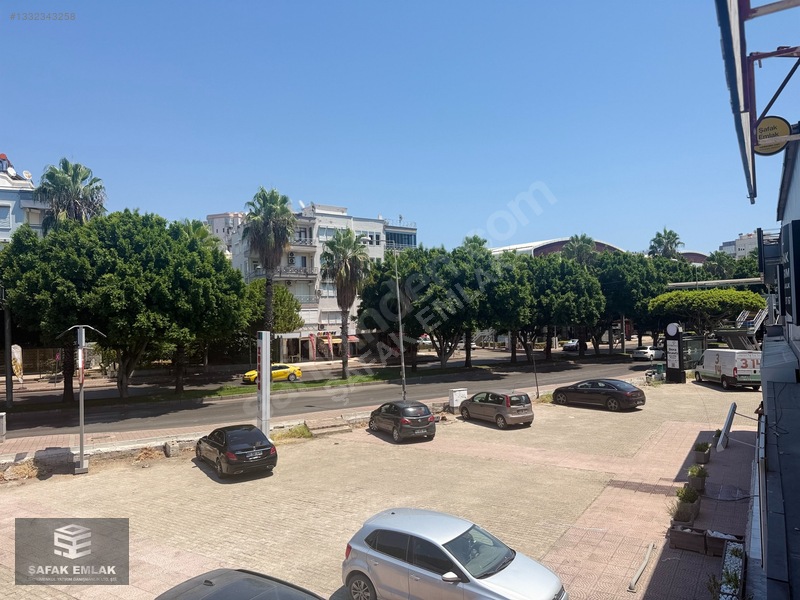 Şafak Emlak Yeşilbahçe Mah. Cadde Üzeri Kiralık 1+1 Ofis 55m2