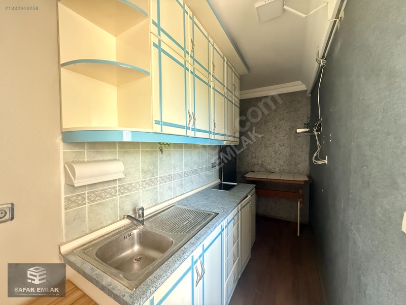 Şafak Emlak Yeşilbahçe Mah. Cadde Üzeri Kiralık 1+1 Ofis 55m2 — fotoğraf 10