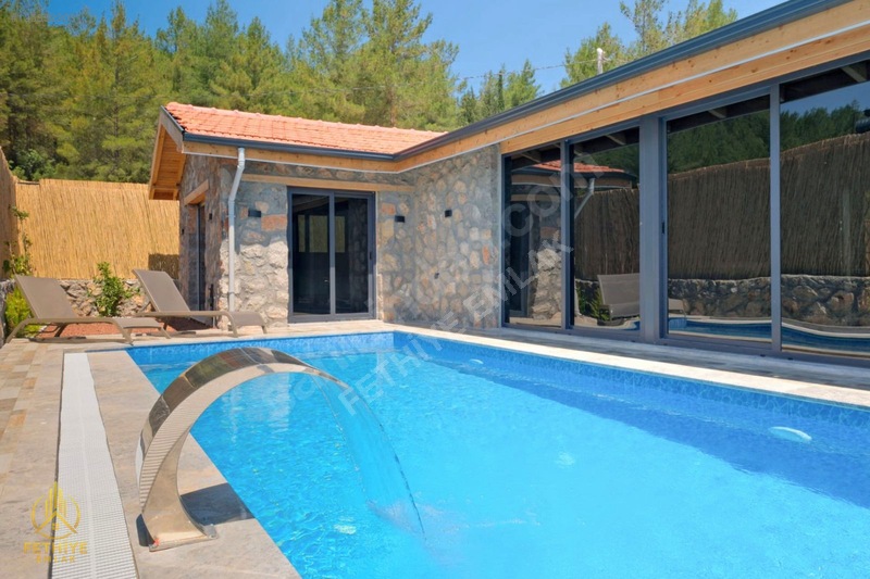 Fethiye Üzümlü Mahallesinde 2+1 125m2 Havuzlu Bahçeli Villa — fotoğraf 2