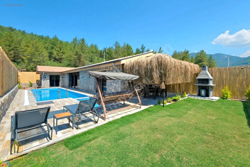 Fethiye Üzümlü Mahallesinde 2+1 125m2 Havuzlu Bahçeli Villa — fotoğraf 3