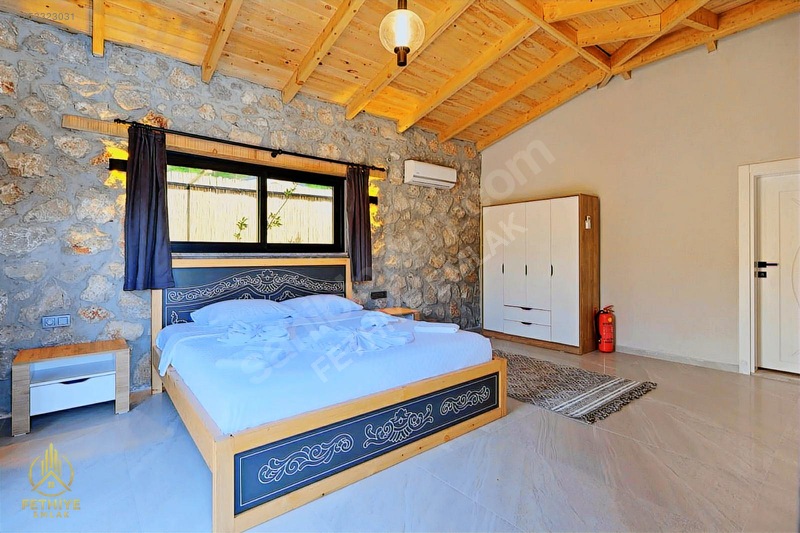 Fethiye Üzümlü Mahallesinde 2+1 125m2 Havuzlu Bahçeli Villa — fotoğraf 14