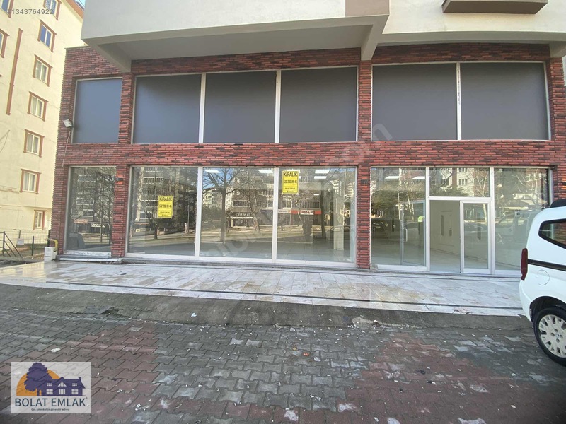 Yukarı Akdo Ana Cadde Üzeri 16m Cepheli, 3 Katlı, 585m² Dükkan — fotoğraf 2