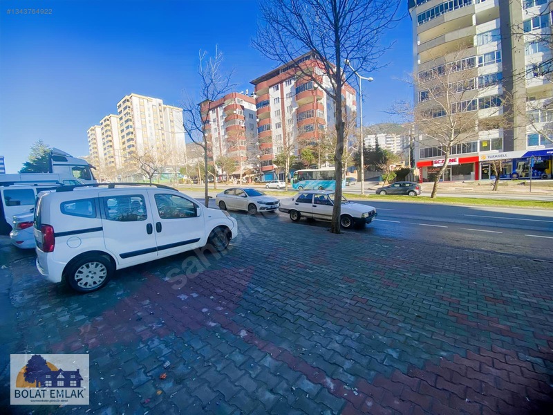 Yukarı Akdo Ana Cadde Üzeri 16m Cepheli, 3 Katlı, 585m² Dükkan — fotoğraf 5