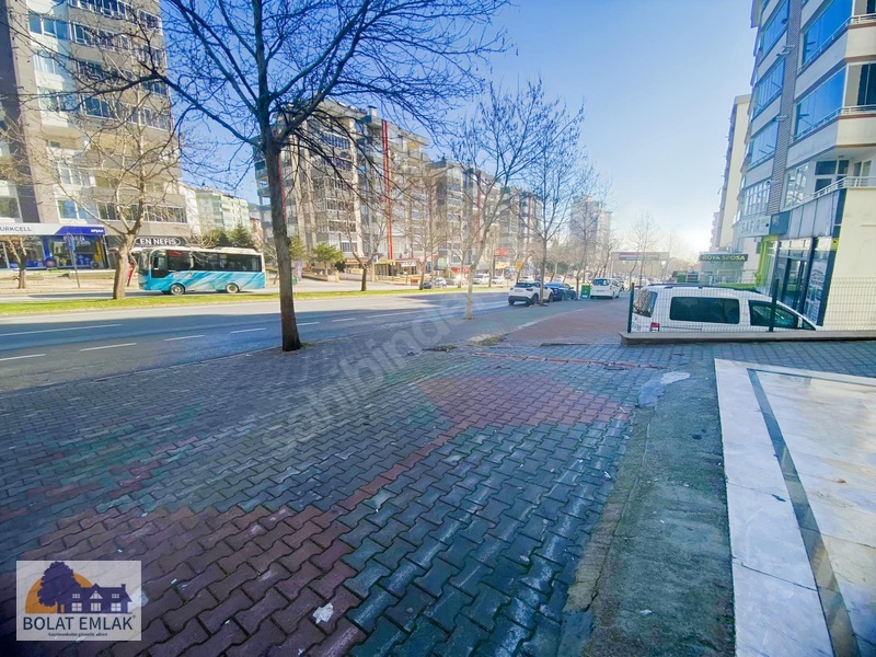 Yukarı Akdo Ana Cadde Üzeri 16m Cepheli, 3 Katlı, 585m² Dükkan — fotoğraf 6